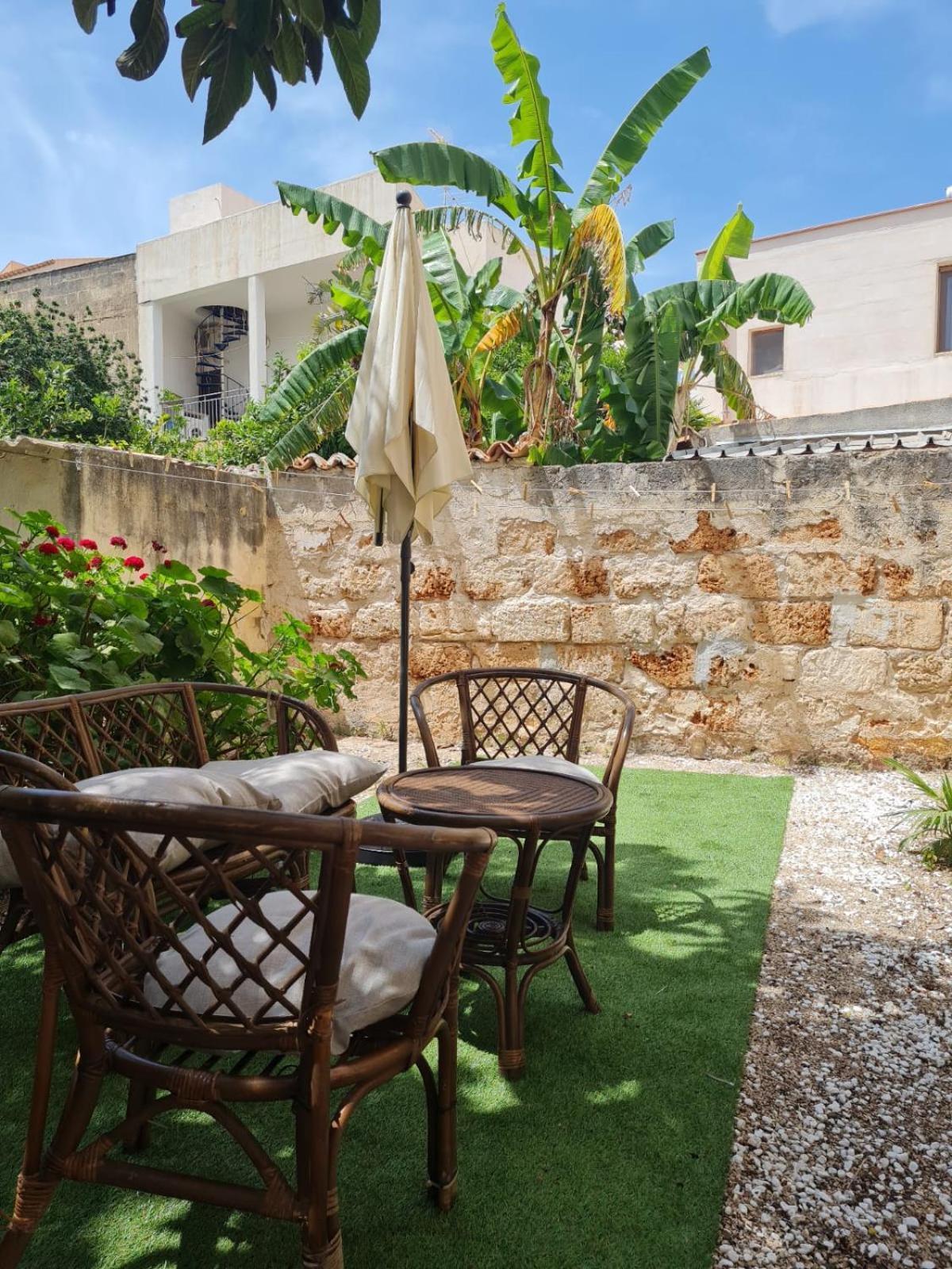 La Casa Di Luciano San Vito Lo Capo Centro Appartement Buitenkant foto